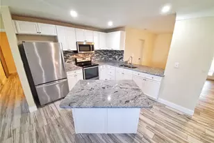 2661 Columbus Wy S, Saint Petersburg, FL 33712 - Photo 6