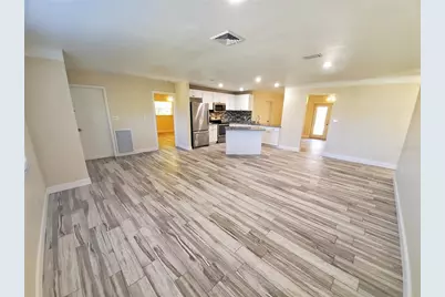 2661 Columbus Way S, Saint Petersburg, FL 33712 - Photo 8