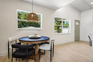 2112 25th St S, Saint Petersburg, FL 33712 - Photo 12