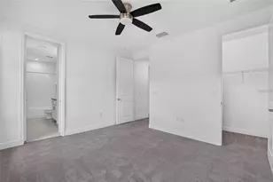 31142 Lindentree Dr, Wesley Chapel, FL 33543 - Photo 14