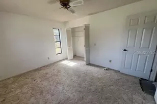 8347 Angela Ct, Zephyrhills, FL 33541 - Photo 4