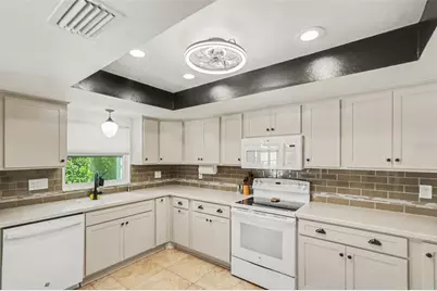 1811 Breth Court, Sun City Center, FL 33573 - Photo 14