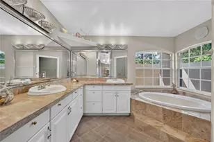 28329 Lindenhurst Dr, Wesley Chapel, FL 33544 - Photo 20