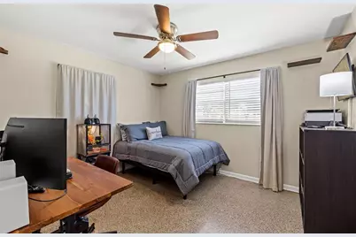 4601 W Hawthorne Road, Tampa, FL 33611 - Photo 20