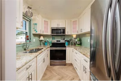 3125 36th Street N #201, Saint Petersburg, FL 33713 - Photo 8