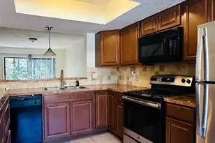 16634 Brigadoon Dr, Tampa, FL 33618 - Photo 6