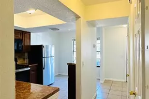16634 Brigadoon Dr, Tampa, FL 33618 - Photo 8