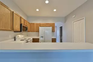 12938 Kings Crossing Dr, Gibsonton, FL 33534 - Photo 14