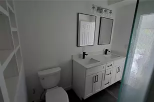 1600 Delaware Ave NE, Saint Petersburg, FL 33703 - Photo 16