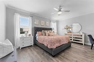 8010 Red Orchard Ct, Tampa, FL 33635 - Photo 24