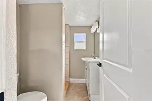 1717 8th St W, Palmetto, FL 34221 - Photo 54