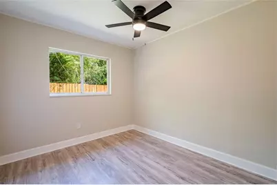 11641 129th Avenue, Seminole, FL 33778 - Photo 18