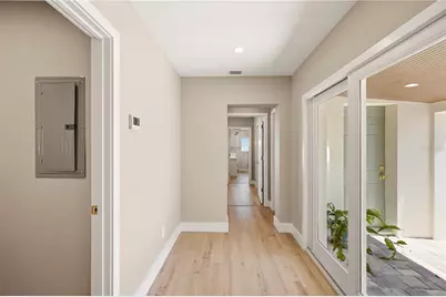 1900 60th Street S, Gulfport, FL 33707 - Photo 14