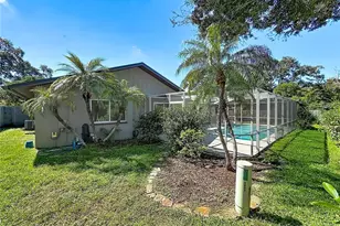 1852 Sourwood Blvd, Dunedin, FL 34698 - Photo 36