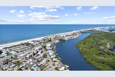 18018 4th Street E, Redington Shores, FL 33708 - Photo 16