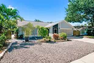726 Crystal Dr, Palm Harbor, FL 34683 - Photo 4