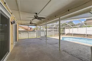 2510 Brimhollow Dr, Valrico, FL 33596 - Photo 14