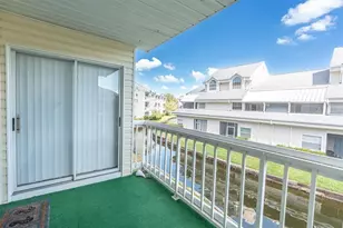 6908 Stonesthrow Cir N, Saint Petersburg, FL 33710 - Photo 10