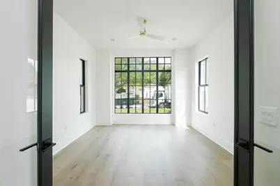805 W Indiana Avenue, Tampa, FL 33603 - Photo 26