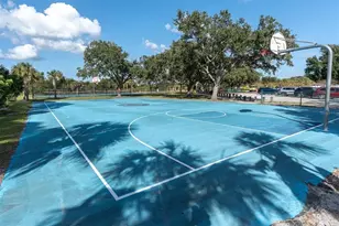 9402 Attenbury Dr, Tampa, FL 33615 - Photo 36