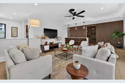 2015 Dolphin Boulevard S, Saint Petersburg, FL 33707 - Photo 6