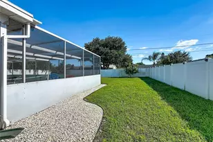 354 Montgomery Ave, Sarasota, FL 34243 - Photo 62