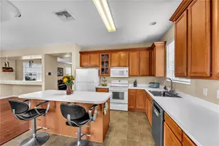 18801 Sunterra Dr, Land O Lakes, FL 34638 - Photo 10
