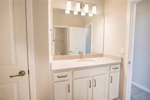 11261 Beach Walk Wy NE, Saint Petersburg, FL 33716 - Photo 28
