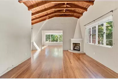 240 23rd Avenue S, Saint Petersburg, FL 33705 - Photo 14