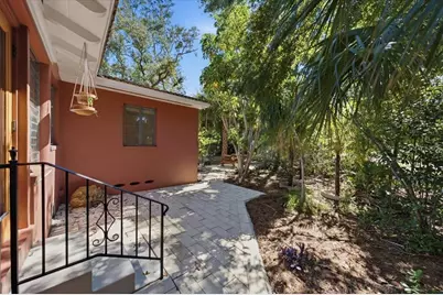 240 23rd Avenue S, Saint Petersburg, FL 33705 - Photo 34