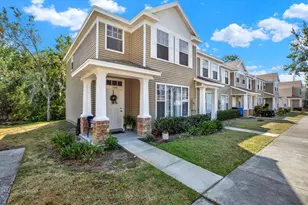 11041 Black Swan Ct, Seffner, FL 33584 - Photo 2