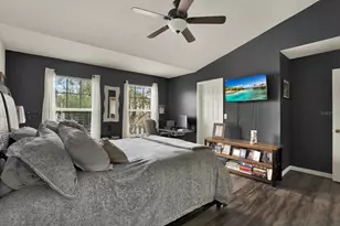 11041 Black Swan Ct, Seffner, FL 33584 - Photo 12