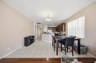 10328 Celtic Ash Dr, Ruskin, FL 33573 - Photo 14