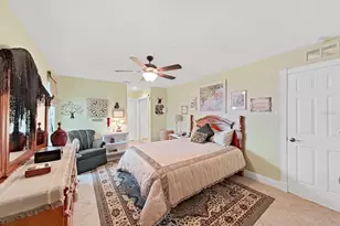 169 Foxcroft Dr W, Palm Harbor, FL 34683 - Photo 42