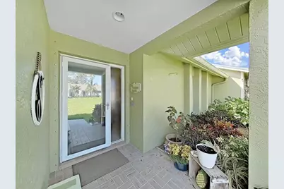 169 Foxcroft Drive W, Palm Harbor, FL 34683 - Photo 14