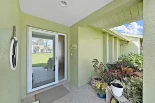 169 Foxcroft Dr W, Palm Harbor, FL 34683 - Photo 14