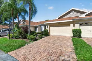 2433 New Haven Cir, Sun City Center, FL 33573 - Photo 4