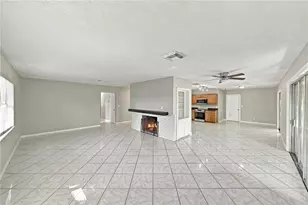 4260 Narvarez Way S, Saint Petersburg, FL 33712 - Photo 8