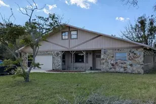 8568 Heather Blvd, Weeki Wachee, FL 34613 - Photo 1