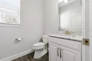 6072 Moorings Dr S, Saint Petersburg, FL 33712 - Photo 16