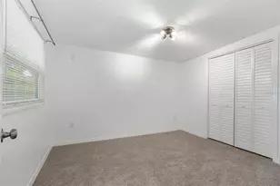 2927 62nd Ave N, Saint Petersburg, FL 33702 - Photo 18