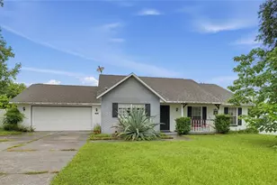 735 Oak Ln, Groveland, FL 34736 - Photo 1