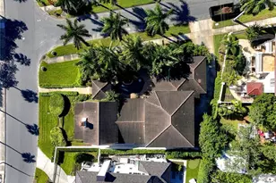 200 Brightwaters Blvd NE, Saint Petersburg, FL 33704 - Photo 64