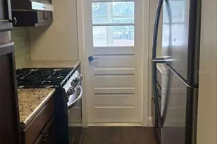 911 Washington Ave, Largo, FL 33770 - Photo 6