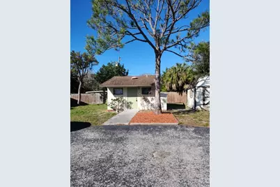 9530 Lynn Lane #D, Seminole, FL 33777 - Photo 1
