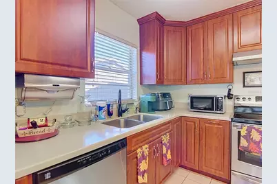 620 Stillview Circle, Brandon, FL 33510 - Photo 14