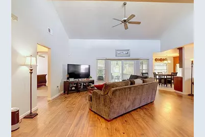 620 Stillview Circle, Brandon, FL 33510 - Photo 6