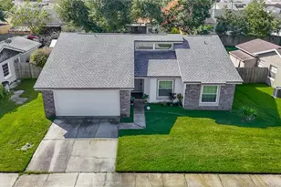 620 Stillview Cir, Brandon, FL 33510 - Photo 2