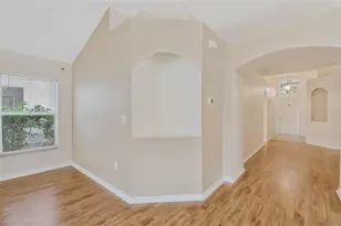 9909 Bridgeton Dr, Tampa, FL 33626 - Photo 12