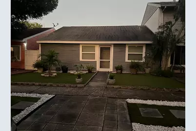 4715 Stonepointe Place, Tampa, FL 33634 - Photo 2